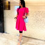 Monisha Vijay Instagram - 🩷 #pinklovers #fashion #instagood #instadaily #postoftheday #instafashion #instacool #pink #ethirneechal #monishavijay