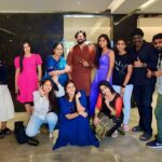 Monisha Vijay Instagram - Off Screen Celebration 😍🤩 . . . . . . #suntv #ethirneechalserialpromo #ethirneechal #rjnelu #actorrjnelu #rjnelunewphotos #Rjநெலு #கிருஷ்ணசுவாமிமெய்யப்பன் #rjnelusong #rjnelushortfilms #cinema #director #ncu #rjneluvideo #slactor #zeetamil #behindwoods #galattamedia #vijaytelevision The Kings Park Residency