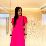 Monisha Vijay Instagram - 🩷 #pinklovers #fashion #instagood #instadaily #postoftheday #instafashion #instacool #pink #ethirneechal #monishavijay