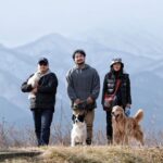 Moon Jeong-hee Instagram – #마누 #manu #jane #ruy #걷고또걷고 #산책 #모두건강하세요 #수의사 #원장님 

늘 도움주시는 심원장님 반가웠어요♡
제인루이네와 함께하는 산책길
언제나 싱글벙글!
우연히 만난 덕선이두 반가웠어♡

@manu_goldenretriever
@justinkim1978 @chris_kim1979 @vet_on_mars
@uhhh_dseon