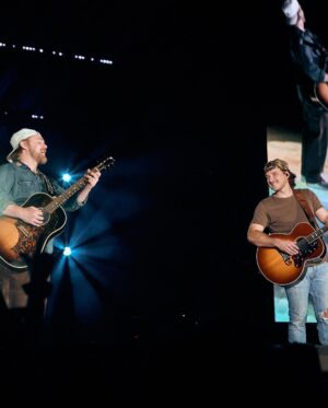 Morgan Wallen Instagram - Chicago, I can still feel the energy today. Thank you for an incredible couple of nights in your city. 

📷: @davidnlehr & @matthewpaskert