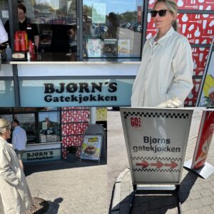 Morten Ramm Instagram - Tok med Smyagol på Bjørns Gatekjøkken i anledning den store dagen hennes, for å gi litt oppmerksomhet og gjøre det lille ekstra på den store dagen med en 200grammer med ost, sopp og bløtstekt løk på E18 ved Holmestrand-ish. Det var veldig hyggelig å kunne lage litt kos for regjeringa på bursdagen hennes. Hun ville ikke ha burger osv, så ble ikke helt etter planen, men heldigvis hadde muttærn også gjort litt stas på sjæfa og trøkt til med tre innlegg på Facebook, hvor hun delte det ene innlegget med seg selv, samt to poster på Instagram med samme bilde, men med musikk fra to forskjellige artister, som igjen ble lagt i «høydepunkter» pluss en story med samme bilde, dog uten musikk, så ikke vær bekymra, det er ikke sånn at dreggen ikke blir sett på födelsedagen sin, FÅSDS. (For Å Si Det Sånn)