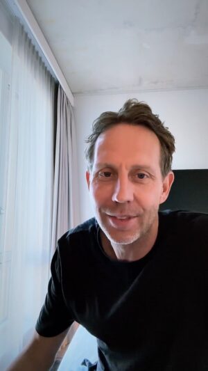 Morten Ramm Instagram - Blitt en greie og sjekke litt opp om seg selv på den My AI på snap. Heiv meg på den trenden