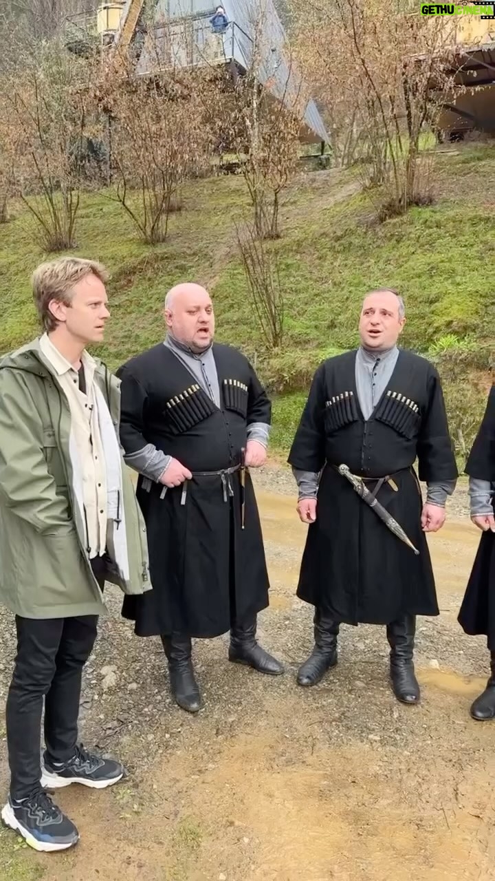 Morten Ramm Instagram - En meget god kamp for @herrelandslaget mot Spania, selv med tap, og vi varmer opp til neste kamp mot Georgia halvannet døgn før fløyta går, når Sørloth skal sette volleys med begge bein. Kjøh!