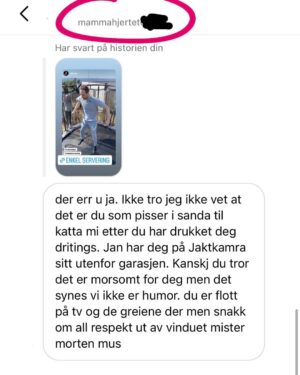 Morten Ramm Instagram - Noen andre som har vært på fjellet i helgen, men som også har blitt beskyldt for å pisse i sanda til katta til «mammahjertet…» og Jan når du er dritings og blitt catcha på jaktkamera montert på garasjen og fått en oppfølger om å «snakk til mæ» med påfølgende møteinnkallelse fra 12:45 -01:15 under agendaen «viktig tisse i katta»? 
Vi tar i hvert fall en øl på Bruun Larsen kl 19 i dag for å lande litt med en debrief der