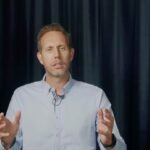 Morten Ramm Instagram - Har du 5-6 minutter? Det er bare 5-6 minutter som kan endre ditt liv. Ta en titt. Om vil ha påfyll med nytt tankegods for et nytt perspektiv. Tror det kan være lønnsomt. Dette er fra vårt forrige webinar med @kaassolini @andreasrand og @pappahjerne I slutten av oktober blir det live workshop på nieu scene for å endre ditt mindset for en ny og bedre hverdag. Mer info kommer. Er vi med? Ville bare lodde stemninga litt her før vi kjører på. Om det er nok folk som ønsker å komme. Tag gjerne en venn for å vinne billetter til live webinar-workshop og foredrag.
