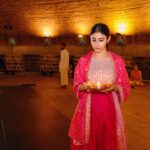 Mouni Roy Instagram - तुम ही मेरे आदि, तुम ही मेरे अनंत .. शिव शिव • • • An unparalleled experience every time at the @isha.foundation love love going back to the ashram. It’s my safe haven.. cannot explain in words the bliss I experience when I’m there. ॐ नम: शिवाय: