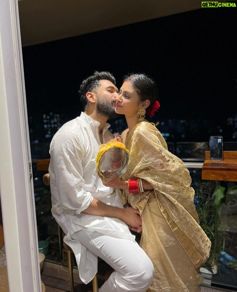 Mouni Roy Instagram - 2 years married, 730 days of countless memories, & 63,072,000 seconds of me talking and you pretending to listen 😋😌 Happy anniversary baby ♥️ Wuvv you! x @nambiar13