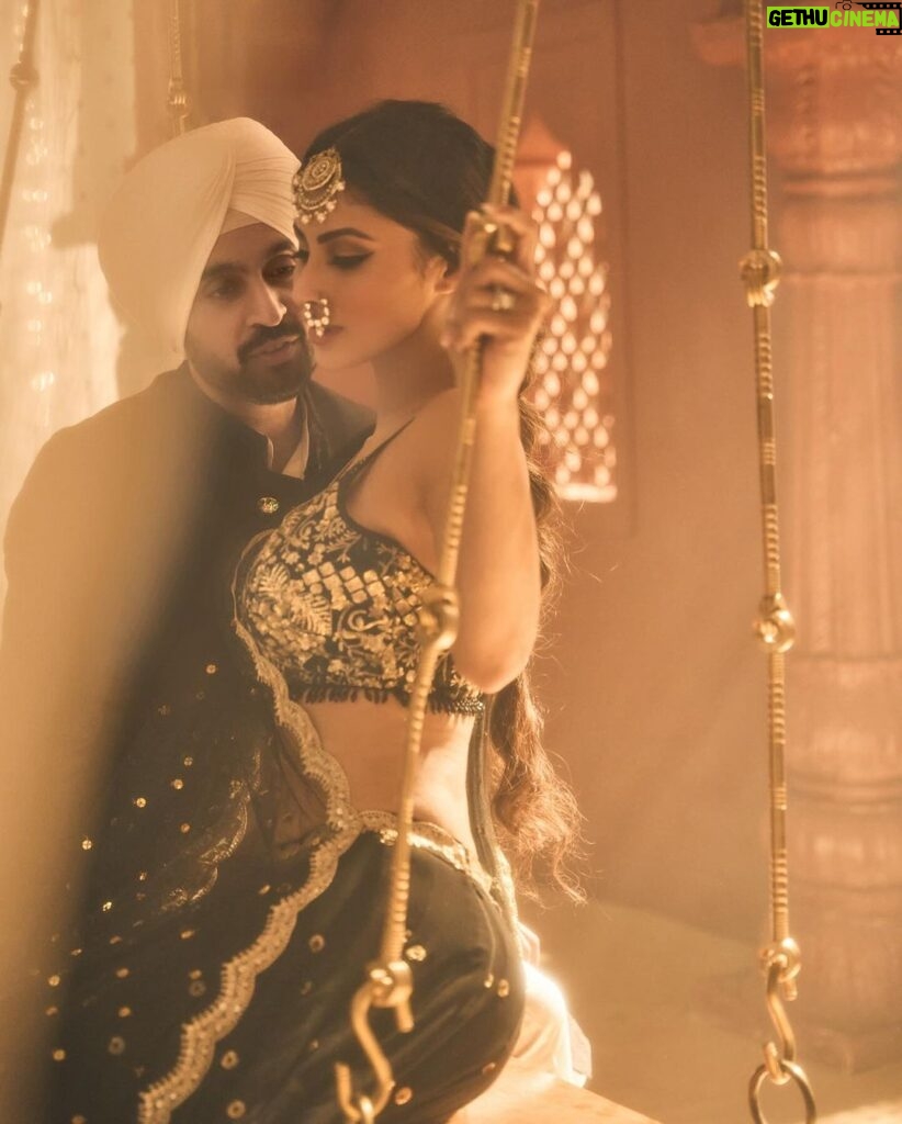 Mouni Roy Instagram - This special song is out now on a special day♥ Happiest of birthdays @diljitdosanjh may you continue conquering the world with your talent & winning the hearts of everyone you cross paths with your warmth. Love ya x *link in bio*