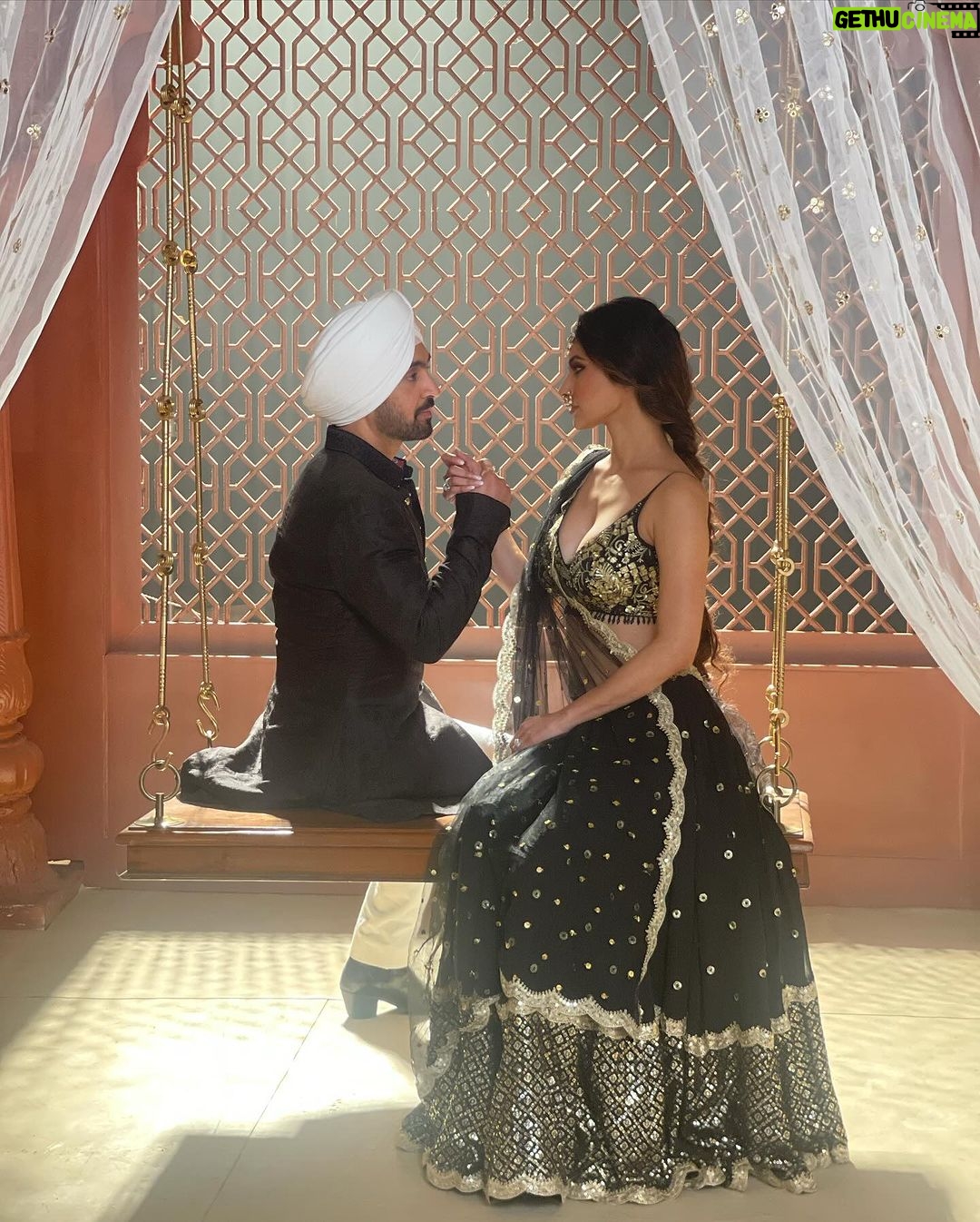 Mouni Roy Instagram - This special song is out now on a special day♥️ Happiest of birthdays @diljitdosanjh may you continue conquering the world with your talent & winning the hearts of everyone you cross paths with your warmth. Love ya x *link in bio*