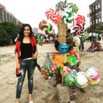 Mridanjli Rawal Instagram - Colors Colors Everywhere! Juhu Chaupati, Mumbai