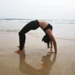 Mridanjli Rawal Instagram - 🧘‍♀️🌊 Credits- @ksr2506 Goa, India