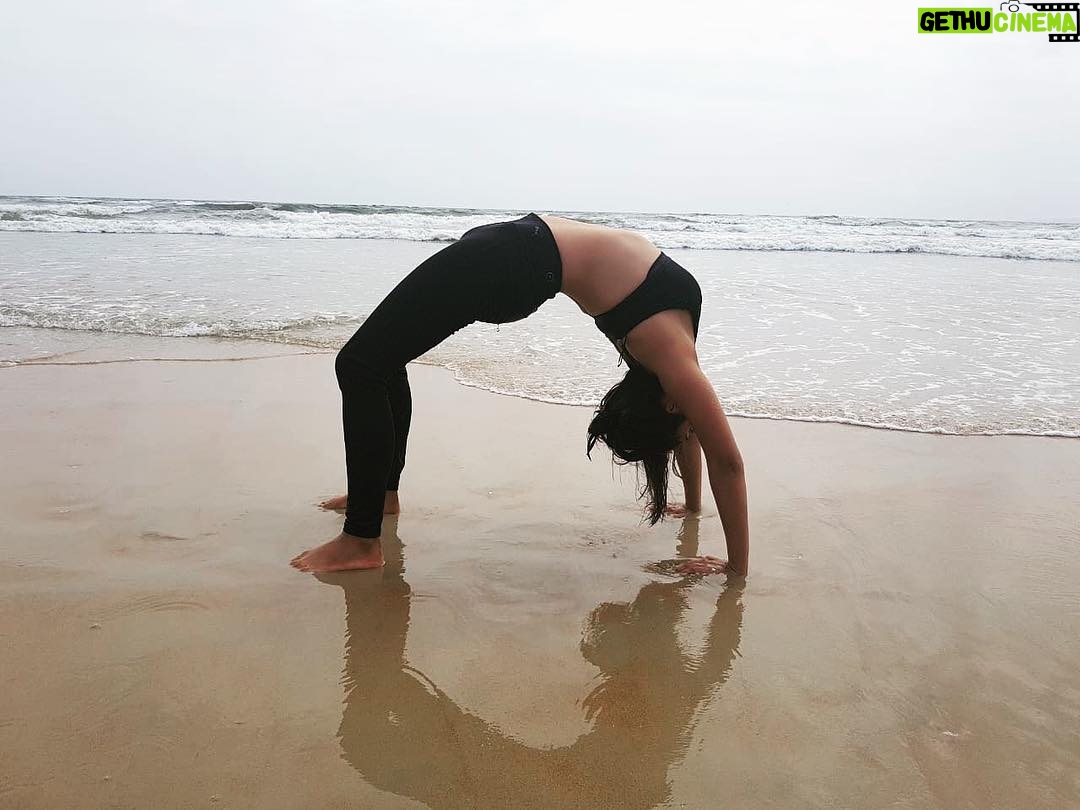 Mridanjli Rawal Instagram - 🧘♀️🌊 Credits- @ksr2506 Goa, India
