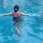 Mridanjli Rawal Instagram - 🌊🌊🐣👼 : : #instagood #instagram #video #reels #reelsinstagram #reelkarofeelkaro #reelindia #reel #friday #fridayvibes #fridaymood #pool #water #watersports #swimmingpool #beach #ocean #life #love #happiness #dance #weekend #weekendvibes