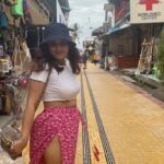 Mridanjli Rawal Instagram - Phi Phi 🏝 Top by @zara Slit trouser by @berrylush_com #travel #blogger #love #dressedup #instagood #insta #instafashion #instagram #instadaily #instalike #instalove #igers #video #videography #phiphiisland #thailand #travel #girl #pink #beach #smart #model #wednesday Phi Phi Island, Thailand