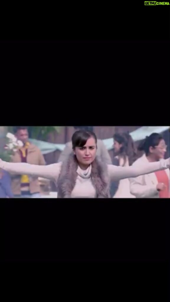 Mridanjli Rawal Instagram - TV commercial with@nivea @niveaindia #throwback #nivea #instagood #instagram #thursday #reels #reelsinstagram #love #artistsoninstagram #influencer #model #reelitfeelit #insta #instadaily #video #india #bangalore #mumbai #loveyourself #happy #music #dance #cosmetics #healthylifestyle #makeover #boys #girls