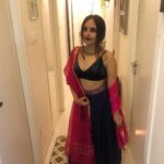 Mridanjli Rawal Instagram - From Diwali Night 💥💥 : : #instagram #sundayfunday #weekend #love #happy #diwali #instagood #insta #instamood #instastyle #instacool #instaphoto #instamoment #instago #girl #festival #india #instalove #instafollow #instafashion #instasize #mumbai #happy #pink #blue #color #dreams #lights #instasmile