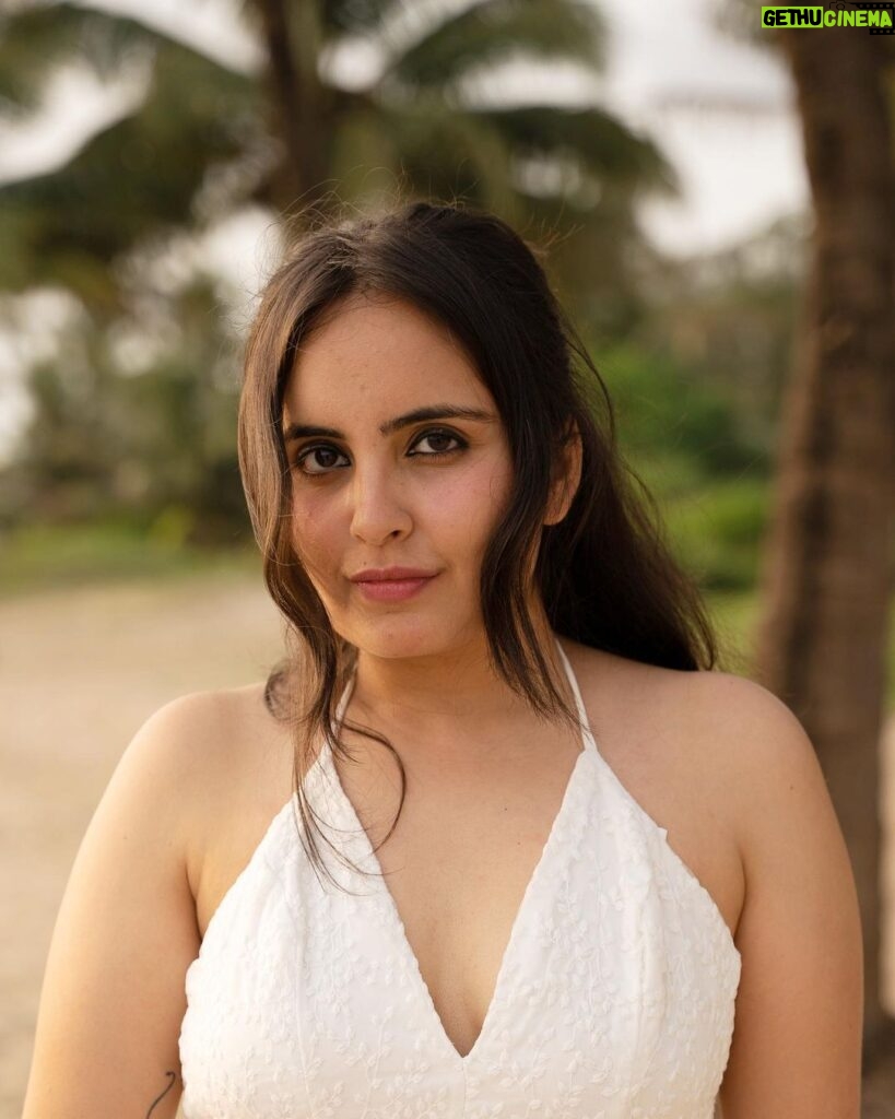 Mridanjli Rawal Instagram - Beach Pics? Go white, Shine Bright✨🤍 Here’s how: -White Color Reflects sunlight, keeping you cooler in hot conditions. -Creates a bright and fresh aesthetic against the natural beach backdrop. -Enhances natural lighting, reducing harsh shadows on your face. -Provides a photogenic contrast, making you stand out amidst vibrant beach colors. -Offers an elegant and timeless look that exudes sophistication. -Versatile and easy to accessorize, allowing for various styles. -Complements the beach environment -Perfect for capturing relaxed and carefree lifestyle shots. : : Credits: @picx.medias #instagood #instagram #love #home #heavan #white #live #music #soothing #photoshoot #photography #howtodress #whitedress #blog #wednesdayvibes #wednesday #beach #smile #goa #cansaulim #home