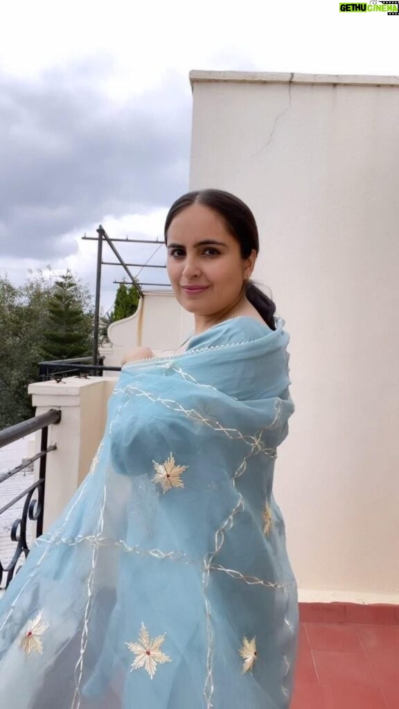 Mridanjli Rawal Instagram - ✨ Celebrating Gurupurab in style! 🌟 Stepped into the Gurudwara today wearing this stunning Punjabi suit adorned with exquisite zari and gotta work - a cherished gift from my aunt. 🎁 Tied my hair back for a long, peaceful Darshan, staying comfy yet chic. And the highlight? This gorgeous Chunni, showcasing the intricate gotta work I absolutely adore. 🧵 👗 Do you love gotta work as much as I do? Share your thoughts below! 🌼👇 #GurupurabFashion #PunjabiSuitGlam #GottaLoveIt #FashionDiaries #instastyle #punjabisuits #punjabiglamtouch #gurudwara #gurupurab #punjabifashion #fashiontrends #howtostylesuit #punjabisuit #monday #mondayfunday #reelitfeelit #reelkarofeelkaro