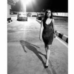 Mridanjli Rawal Instagram - Some Drama Please! : : : #igers #igersdaily #pic #picoftheday #shadow #thursday #drama #love #beautiful #frame #color #instagram #instagood #instadaily #instafashion #instamood😍 #instacool #instafit #mumbai #india #fashion #photography Juhu, Mumbai