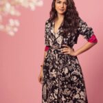 Mrunal Thakur Instagram - Ordinary got a little mainstream 🌸