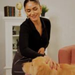 Mrunal Thakur Instagram – Just like Aaryan can’t resist drools. I can’t resist those puppy dog eyes 🫠

I can’t stay mad at him when all he does is drools over @Droolsindia (made with 100% chicken and 0 by-products) 

PS – How to say no to that cute face? (I’m genuinely asking 🤷🏻‍♀)