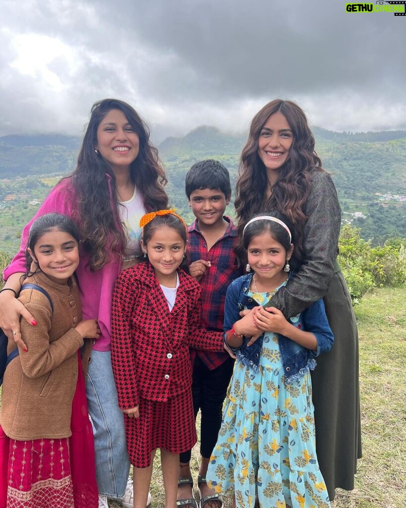 Mrunal Thakur Instagram - We're just a day away from the release of 'HiNanna' and oh my God...there are bazillion emotions I'm going through right now...but above it all, I am just so so excited to finally share this magical film with the world! Our film is filled with love, laughter, and a lot of cuteness (@myrakiarakhanna takes the credit for it completely). Thank you @nameisnani , @shouryuv , @myrakiarakhanna and my entire #HiNannaFamily for making this experience so memorable and giving me a lifetime of memories to cherish 💖 We have waited for this day for too long now, and I can’t wait for you all to watch it and love it as much as I do. Love, Yashna