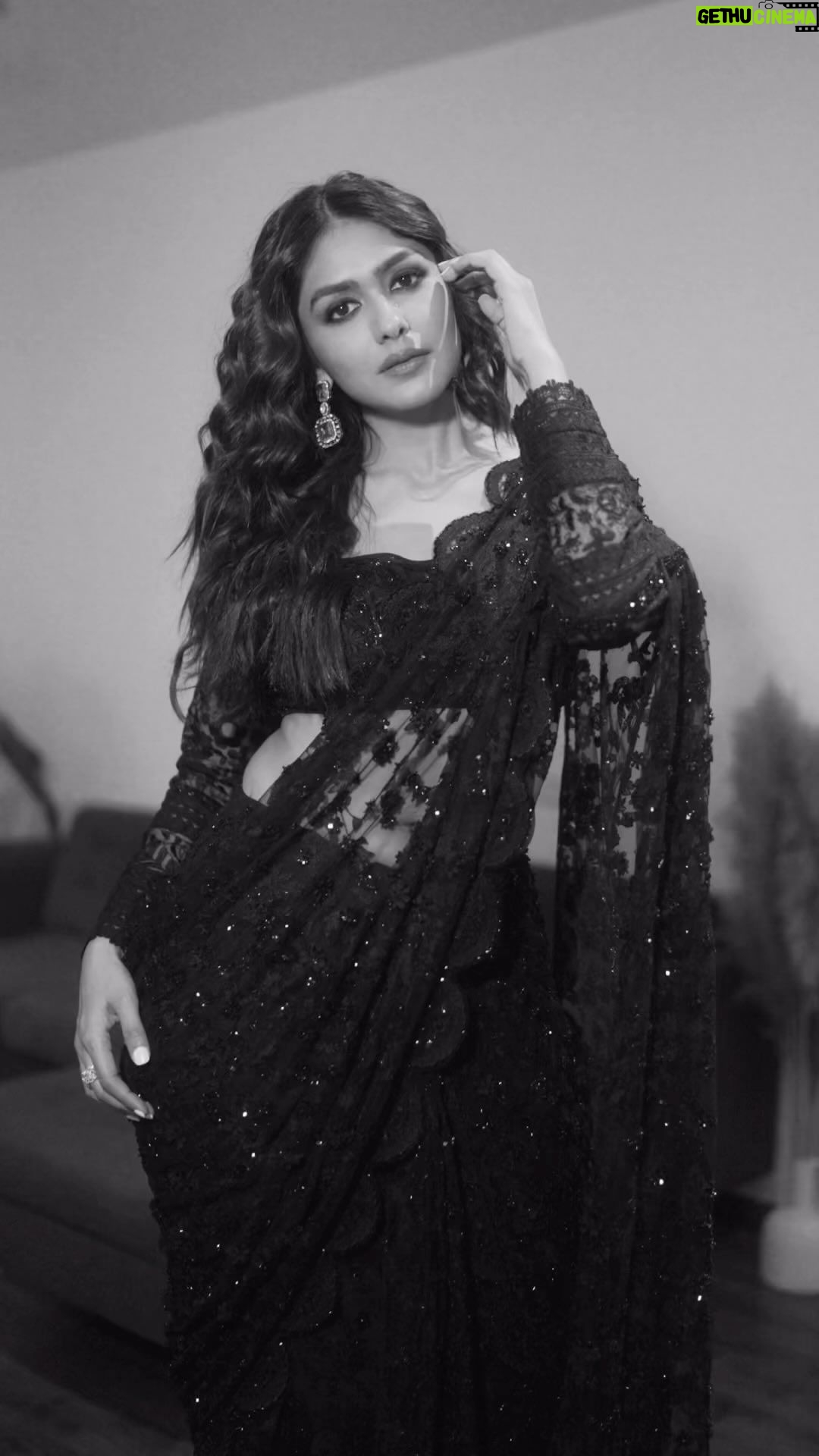 Mrunal Thakur Instagram - A desi beautiful twisted fantasy 🖤✨