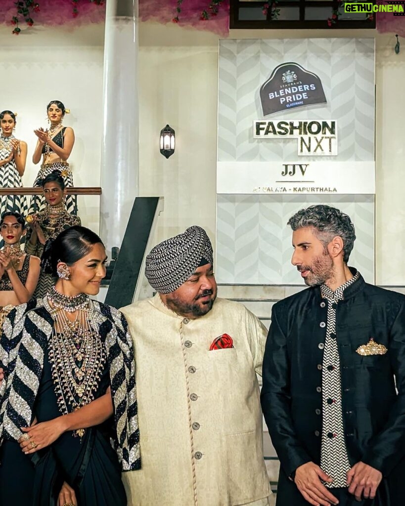 Mrunal Thakur Instagram - To an unforgettable night filled with all the #GlossAndGlam 🔥🫶🏻 Had a fantastic time stepping into the beautiful world of fashion and style with #BlendersPrideFashionNXT for @jjvalaya’s @jjv.kapurthala collection ✨. With JJ we can’t say third time is a charm because it has always been my pleasure working with you. You have always left me stunned with your collection. Blenders Pride Glassware Fashion NXT was more than a fashion showcase; it was a celebration of the future of fashion. The way J.J. Valaya has captured the essence with black, white and gold, it’s like he’s painted a masterpiece on fabric. Thankyou for having me JJ and @blenderspridefashiontour 🤍 #BlendersPrideFashionNXT ​#TheNXTinFashion #BlendersPride #MyLifeMyPride #Collab
