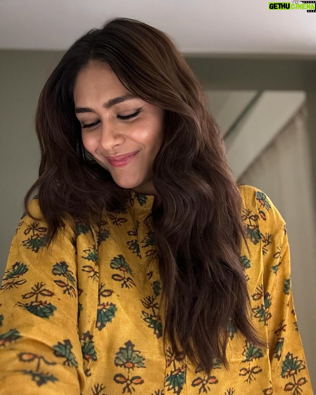 Mrunal Thakur Instagram - Wandering where the WiFi is weak & the vibes are strong๐๐๐