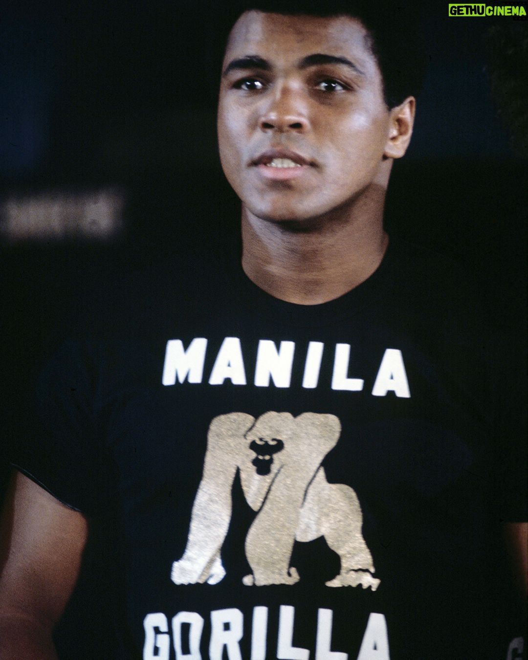 Muhammad Ali Instagram - The nickname "Thrilla in Manila" came about from Muhammad Ali's playful prediction, where he boldly said the fight would be "a killa and a thrilla and a chilla, when I get that gorilla in Manila." 📸: @neilleiferphotography #MuhammadAli #Icon #ThrillainManila #MuhammadAlivsJoeFrazier #Boxing #Legendary #GOAT #Champion