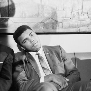 Muhammad Ali Instagram - I’ve wrestled with alligators, I’ve tussled with a whale. I done handcuffed lightning and throw thunder in jail. I’m so mean I make medicine sick.”⁣
⁣
 ⁣
⁣
#MuhammadAli #Icon #Quote #Alligator #Wrestled #Whale #Tussled #Sick #GOAT #Champion