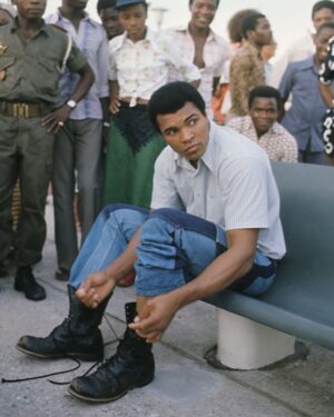 Muhammad Ali Instagram - “To be able to give away riches is mandatory if you wish to possess them. This is the only way that you will be truly rich.”⁣
⁣
 ⁣
⁣
#MuhammadAli #Quote #Icon #Rich #Boxing #GOAT #Humanitarian