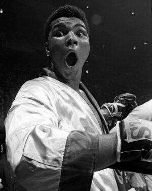 Muhammad Ali Instagram - Each day, Muhammad Ali dedicated himself to a rigorous routine that involved running before dawn and engaging in shadowboxing sessions within the corridors of Central High. In addition, he diligently pursued workouts both before and after school.⁣
⁣
📸: @neilleiferphotography⁣
⁣
 ⁣
#MuhammadAli #Icon #HighSchool #Running #Shadowboxing #Training #Workouts