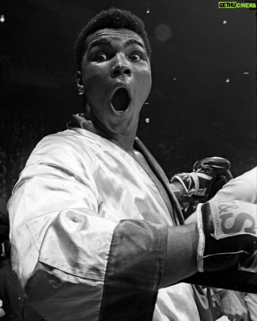 Muhammad Ali Instagram - Each day, Muhammad Ali dedicated himself to a rigorous routine that involved running before dawn and engaging in shadowboxing sessions within the corridors of Central High. In addition, he diligently pursued workouts both before and after school.⁣ ⁣ 📸: @neilleiferphotography⁣ ⁣ ⁣ #MuhammadAli #Icon #HighSchool #Running #Shadowboxing #Training #Workouts