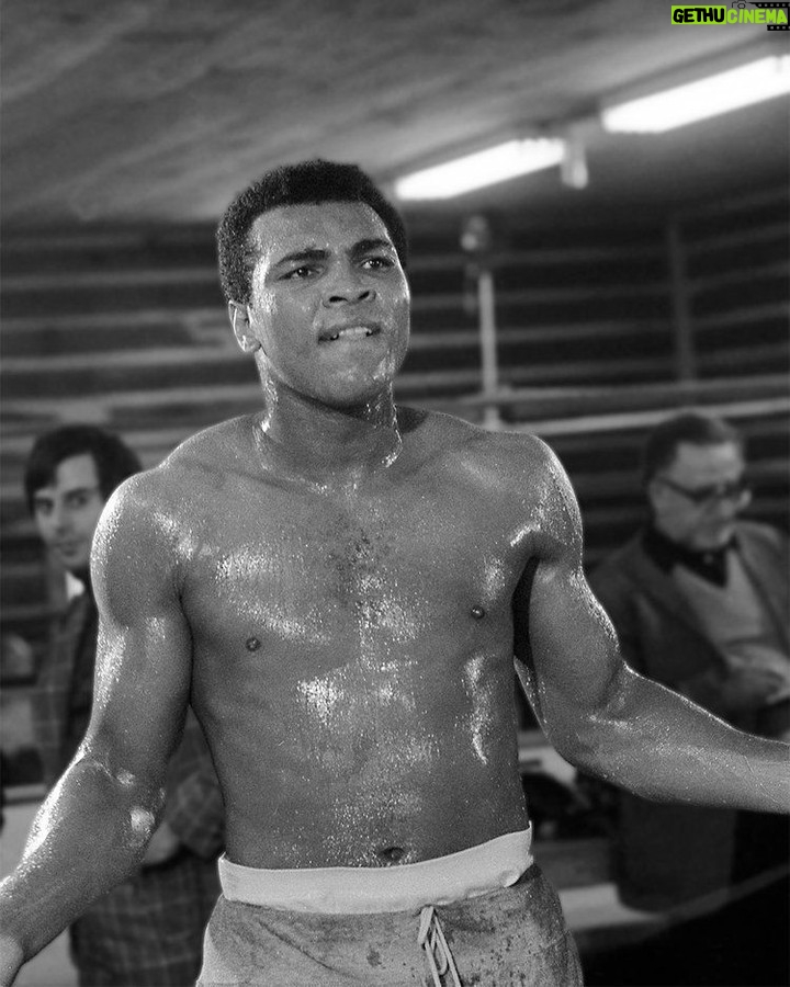 Muhammad Ali Instagram - “I was just a kid from Kentucky who had the faith to believe in himself and the courage to follow his heart.”⁣ ⁣ ⁣ #MuhammadAli #Icon #Quote #Kentucky #Louisville #Courage #Heart