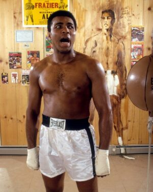 Muhammad Ali Instagram - Muhammad Ali at his training camp cabin.⁣
⁣
Deer Lake, PA. ⁣
January 1974.⁣
⁣
📸: @neilleiferphotography⁣
⁣
 ⁣
#MuhammadAli #Icon #Photography #NeilLeifer #Boxing #Fight #GOAT