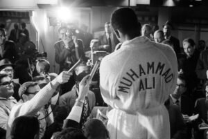 Muhammad Ali Instagram - Muhammad Ali during a media interview before his fight vs Ernie Terrell at the Astrodome. ⁣
⁣
Houston, Texas.⁣
February 1967. ⁣
⁣
📸: @neilleiferphotography⁣
⁣
 ⁣
#MuhammadAli #Icon #Star #Boxing #Champion #ErnieTerrell #HoustonAstrodome #NeilLeifer #Photography