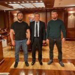 Mukhamed Berkhamov Instagram - Очень рад был личной встрече. Ещё раз благодарю за оказанное внимание и подарок. Аллыхьым куэду къыфхилъхьэж! @kanokov_arsen Москва • Moscow