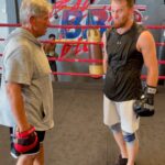 Mukhamed Berkhamov Instagram - На бокс не перешёл,чуть колено беспокоит,решил пару недель не напрягать... А подготовка началась,скоро объявят дату и соперника 🙌 Miami, Florida