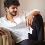 Munawar Faruqui Instagram - Sare dekh puche kaun Laayo laayo laayo yeh legacy Shop the look on #MeeshoTrendz .Trendy Vibes. MAXIMIZE!💃🏻🕺🏻 Product codes : White shirt -s-180629258 Black men’s trousers-s-303948652 #collab TnC apply #meesho #meeshoapp #trendsonmeesho #meeshotrendzcreator #mensfashion