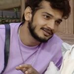 Munawar Faruqui Instagram - Sath kho kar ab tu mera Bheed meh khud ko kho dega Dekhiye #BiggBoss17, Mon-Fri 10PM & Sat-Sun 9PM sirf #Colors aur @officialjiocinema par #munawarfaruqui #bigboss #bb17 #munawarkijanta #munawarkewarrior #salmankhan #dongritohearts #karlenge #MunawarIsTheBoss