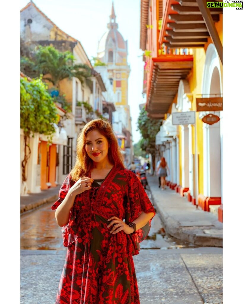 Munmun Dutta Instagram - Capturing the beauty of Cartagena through the lens of the sweetest @anabenedetti25 . This fabulous carribean destination , which is one of most frequented tourist destinations in Colombia, holds the secrets of history within its walled city, it's balconies and in the narrow stone walkways. And running around in those lanes with Ana was a real treat indeed 🇨🇴🫶 Dress @smisingbee #munmundutta #solotravel #sologirltravel #cartagena #cartagenadeindias #colombia #colombiatravel #southamerica #walledcity #carribean Cartagena De Indias, Colombia