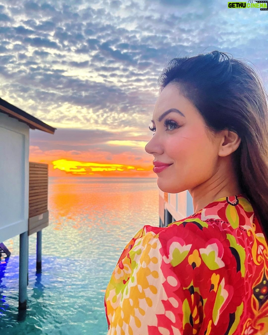 Munmun Dutta Instagram - Living the island life ποΈπ²π»β€οΈ What a fantastic, well deserved break from work. @joyislandmaldives @thecocooncollection @ncstravels #munmundutta #joyisland #thecocooncollection #maldives #travelgram #paradise Joy Island Maldives