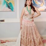 Munmun Dutta Instagram – 🫶🏻 

📸 @_megapixelphotography 
Outfit @pooja_scloset 
Jewellery @thejewelstudiio 
Managed by @afreenriaz 

#munmundutta