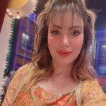 Munmun Dutta Instagram – Last week ✌🏻 
.
.
#photodump #munmundutta #moments #birthdaymonth #shoot #behindthescenes #nightshift #tmkoc #workmodeon #ganeshchaturthi
