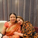 Munmun Dutta Instagram - Happy birthday to my beautiful mommy, my Maa, my everything ❤️🙏🏻. . . #happybirthday #happybirthdaymom #munmundutta #birthdaywishes #momdaughtertime