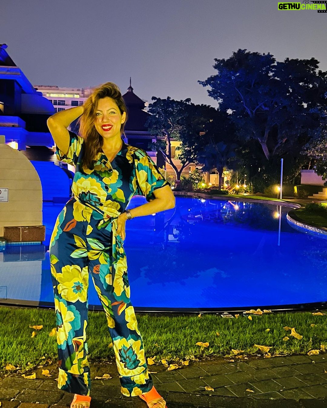 Munmun Dutta Instagram - A genuine appreciation post .. Thank you team @anantaradubai for giving me and my mother one of the best experiences in Dubai. Your entire staff made us feel at home in a foreign country especially Ainura, Sandy, Lolly , Abdou , Hossein , Sultan ji and everyone else . It couldn’t have been better than this for my mother’s first international trip.❤️ I would love to come back and stay again. You were my home away from home. All my love to you. ❤️ . . #munmundutta #appreciationpost #dubai #motherdaughtertime #uae #travel #travelmemories Dubai, United Arab Emirates
