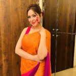 Munmun Dutta Instagram - বিজয়া দশমীর এই আনন্দের মুহূর্তে, আমার আন্তরিক শুভেচ্ছা রইলো… কামনা করি দুর্গা মা যেন তোমার জীবনে তাঁর আশীর্বাদ সবসময় বজায় রাখেন। শুভ বিজয়া দশমী ❤️🙏🏻 Happy Dusshera everyone 🙏🏻 #munmundutta #bijoyadashami #shubhobijoya #durgapuja #dusshera #happydussehra North Bombay Durga Puja