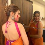 Munmun Dutta Instagram - বিজয়া দশমীর এই আনন্দের মুহূর্তে, আমার আন্তরিক শুভেচ্ছা রইলো… কামনা করি দুর্গা মা যেন তোমার জীবনে তাঁর আশীর্বাদ সবসময় বজায় রাখেন। শুভ বিজয়া দশমী ❤️🙏🏻 Happy Dusshera everyone 🙏🏻 #munmundutta #bijoyadashami #shubhobijoya #durgapuja #dusshera #happydussehra North Bombay Durga Puja